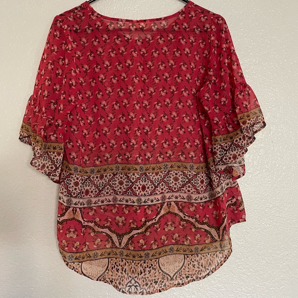 Flowy Patterned Blouse - Picture 2 of 4
